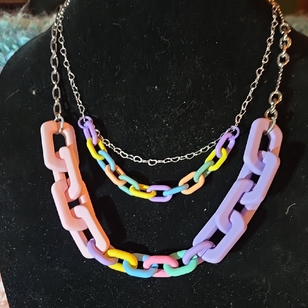 Colorful Chain Necklace - Picture 10 of 14